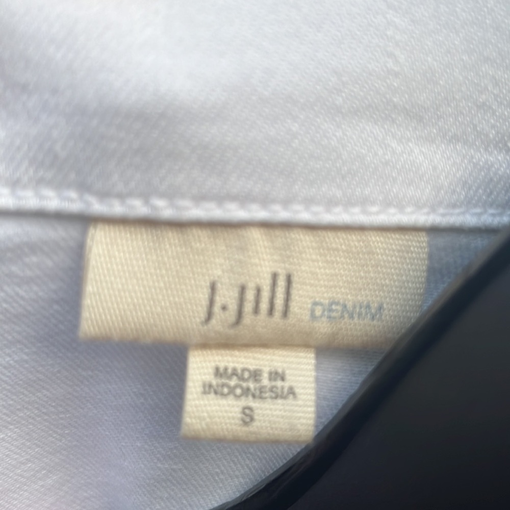 Cute White Jean Jacket - image 3